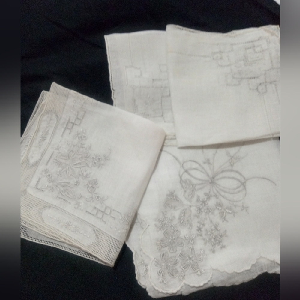 Vintage Bridal Party Handkerchiefs Floral Madeira Embroidery & Drawn Thread 4
